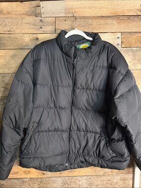 Men’s Navy Blue Cabela’s Goose Down Puffer
